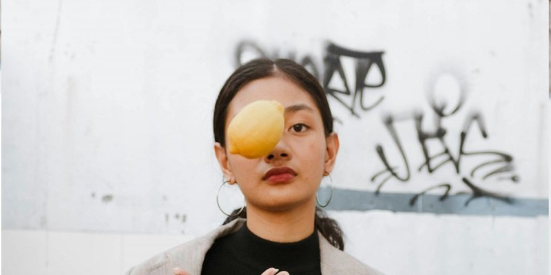 Suché lokty, jak na ně - někdy stačí citron